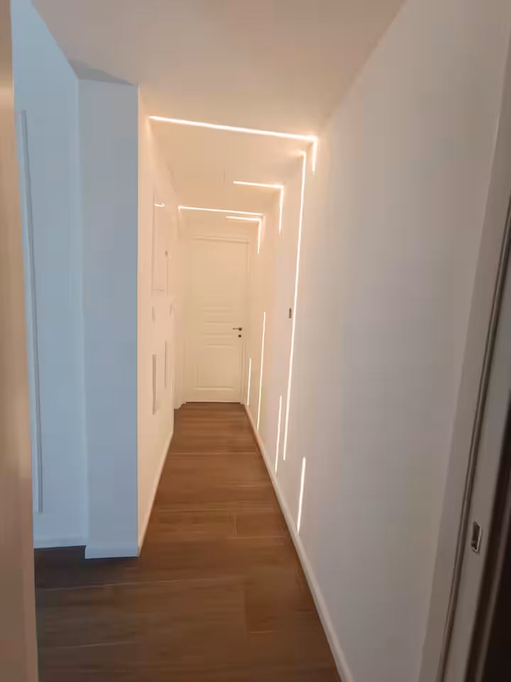 Hallway with recessed lighting